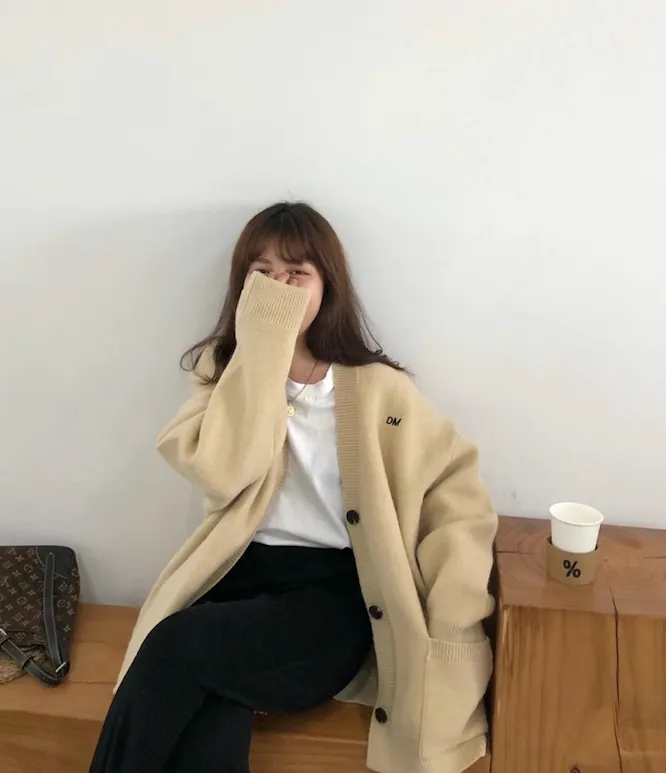 Boyfriend Style Minimalist Cardigan