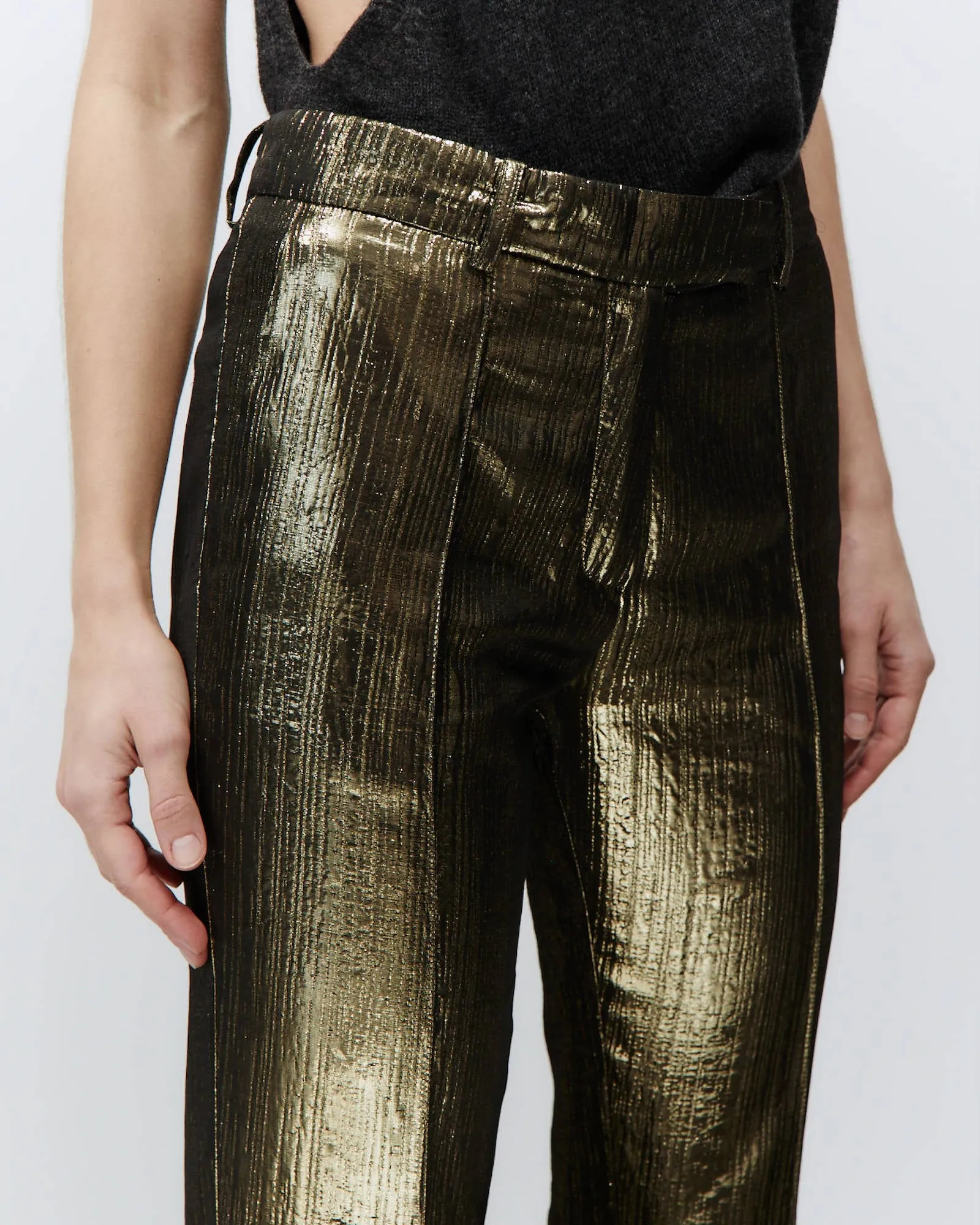 TAILORED WRINKLED TROUSERS