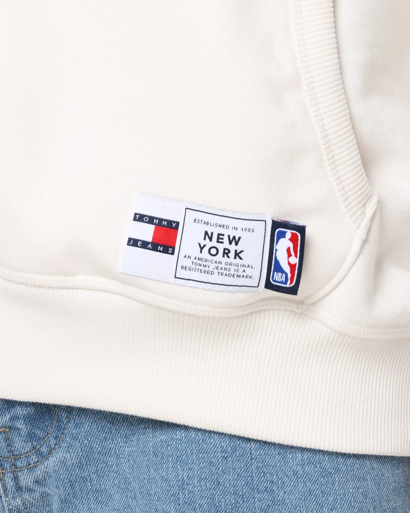 Tommy Jeans Tommy Jeans X NBA M5 Hoodie Ancient White