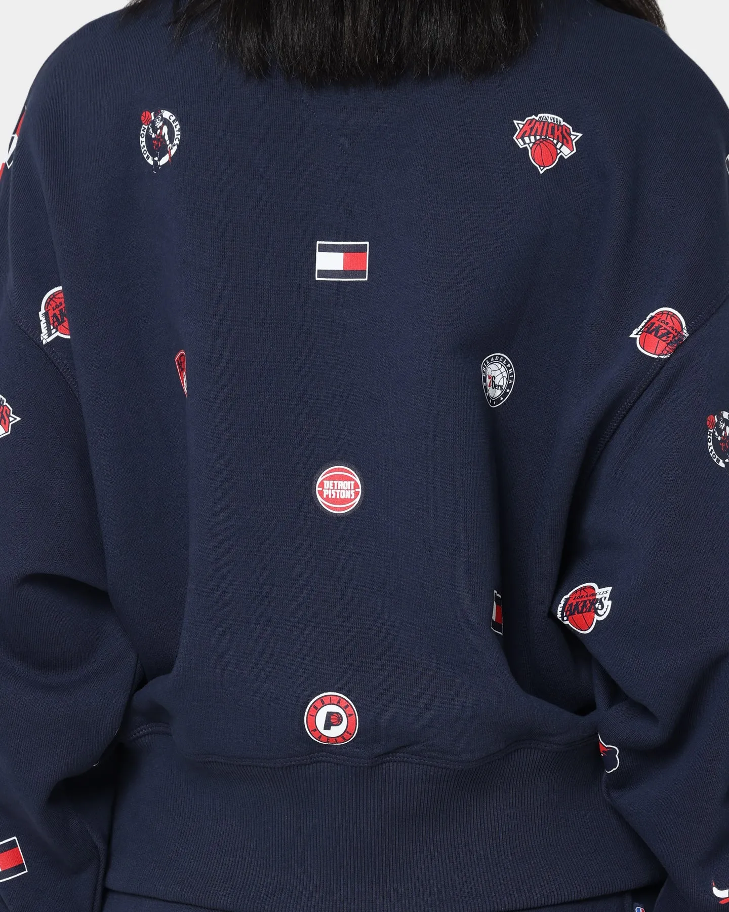 Tommy Jeans Women's Tommy Jeans X NBA W5 All Over Print Crewneck Twilight Navy