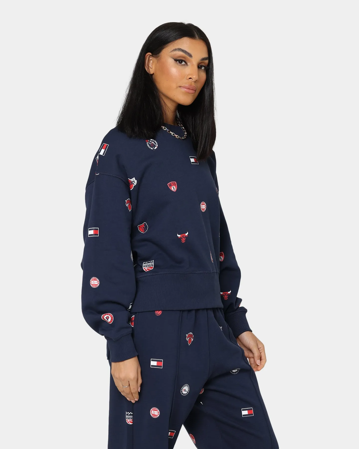 Tommy Jeans Women's Tommy Jeans X NBA W5 All Over Print Crewneck Twilight Navy